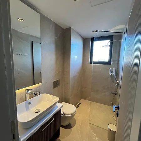 6-bedroom W Pool & Sauna Appartement *