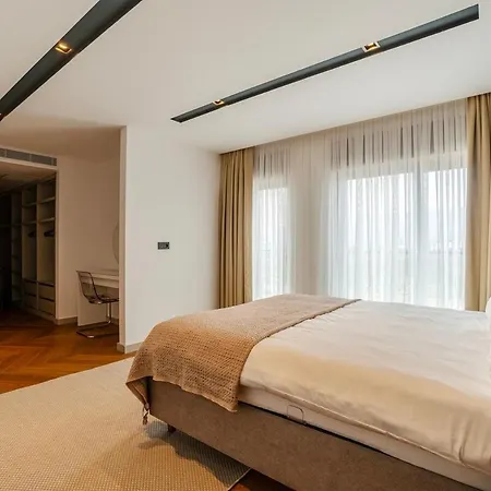 Appartement 6-bedroom W Pool & Sauna *