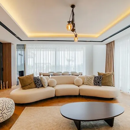 6-bedroom W Pool & Sauna Appartement *