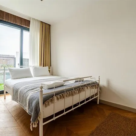 Appartement 6-bedroom W Pool & Sauna *