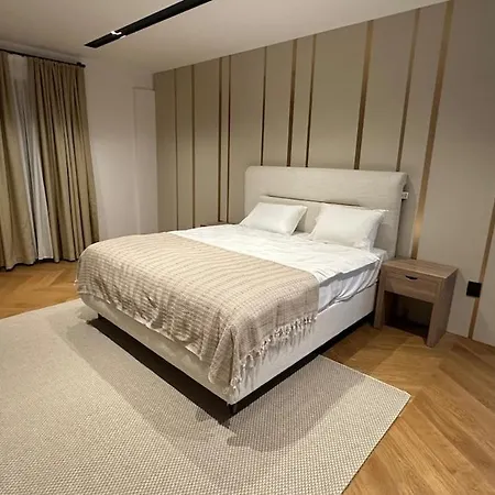 Appartement 6-bedroom W Pool & Sauna *
