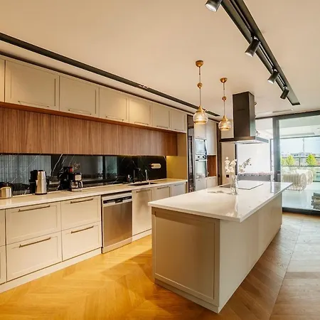 6-bedroom W Pool & Sauna Appartement