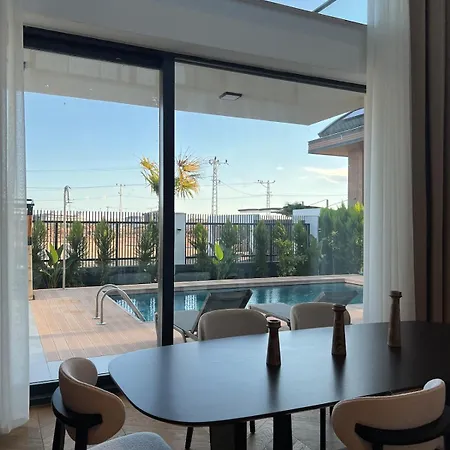 6-bedroom W Pool & Sauna Appartement *