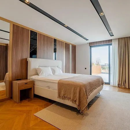 Lejlighed 6-bedroom W Pool & Sauna Dosemealti